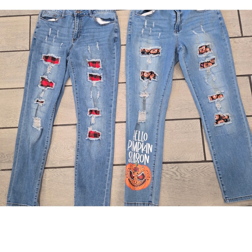 Lot of 2 Distressed Skinny Jeans Buffalo Plaid & Hello Pumpkin Season Size M